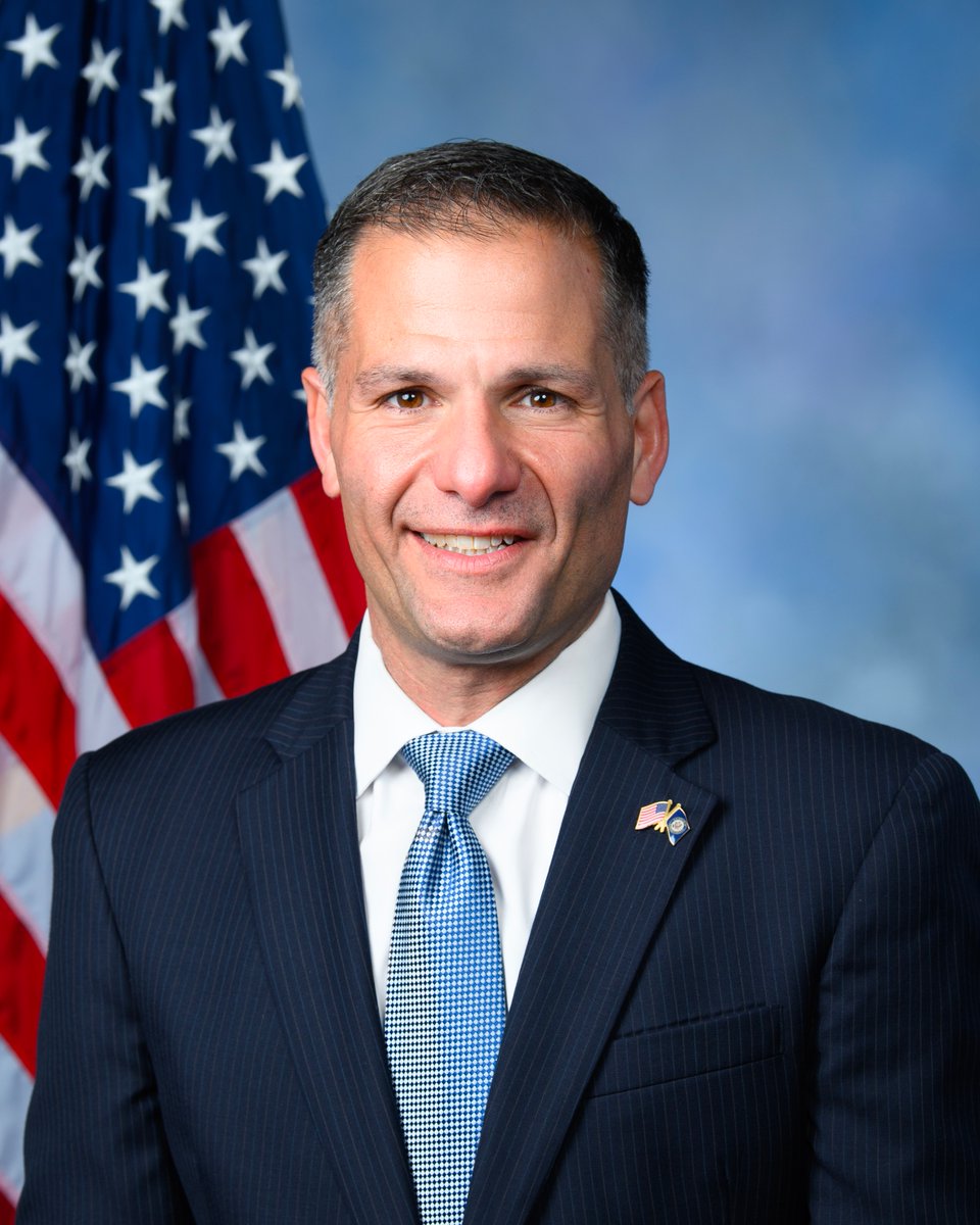 NoLieWithBTC's tweet photo. This is Marc Molinaro (R-NY). He voted to elect MAGA extremist Jim Jordan, who voted to steal the 2020 election and backs a national abortion ban.  

Molinaro’s district voted for Joe Biden. https://t.co/s0FniEvvzv