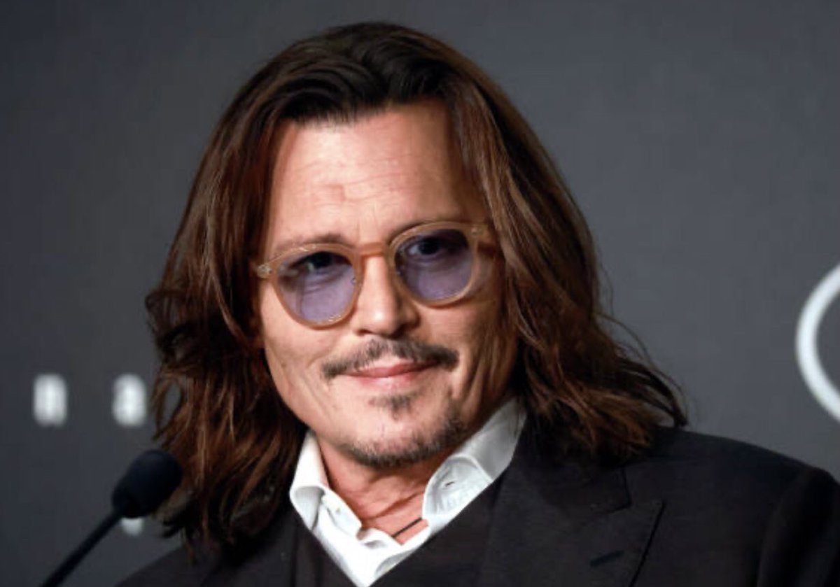 An_elf_pirate's tweet photo. “He is direct, friendly, always speaks softly to the staff and gives his instructions precisely… Johnny Depp is always a sexy, charismatic man, but at the same time he’s also a nice, perfect gentleman”

- Barbara Szítás, actress appearing in ‘Modi’ https://t.co/KiDz0gnJak