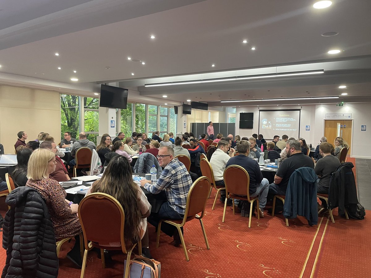 Fantastic Day 2 of #marvellousmaths at Worcester Racecourse today. Another brilliant group of delegates! Really enjoyable. Now heading to Bolton for the final day!
