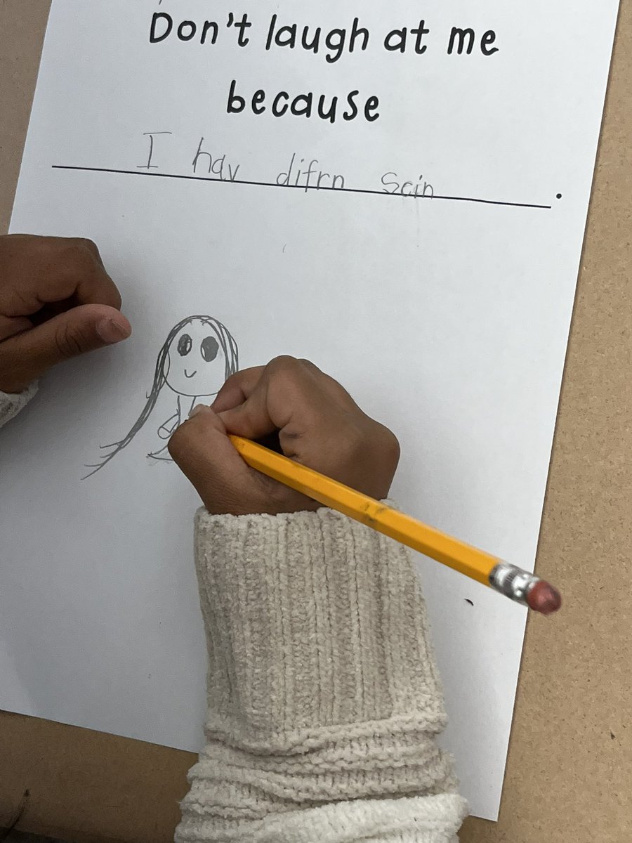 MsGlynnGuides's tweet photo. 2nd graders are learning about distinguishing characteristics and how important it is to accept one another for these differences! @HowellTwpAdelph #respect #differentisbeautiful #beyou https://t.co/wV9TVYYTYC