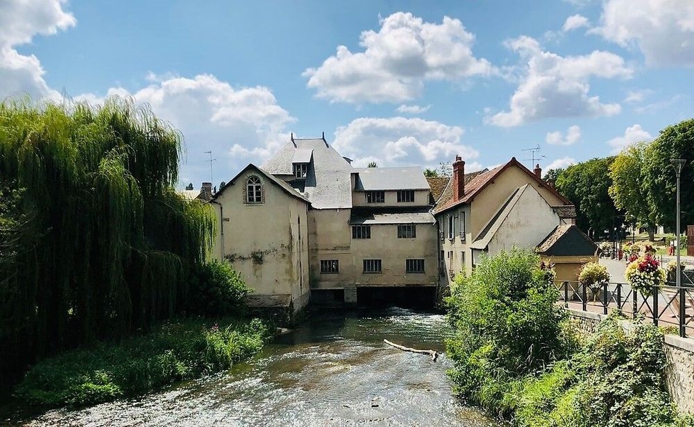 🥇 Ils ont gagné ! 🥇

2 domaines que nous avons accompagnés :

1️⃣ Château du Coscro : #subvention de 100000€ <a href="/Fond_Merimee/">Fondation Mérimée</a>

2️⃣ Moulin de Cepoy : sélectionné pour #LotoduPatrimoine 2023 <a href="/fond_patrimoine/">Fondation du patrimoine</a>

✍️ contact@almaheritage.com