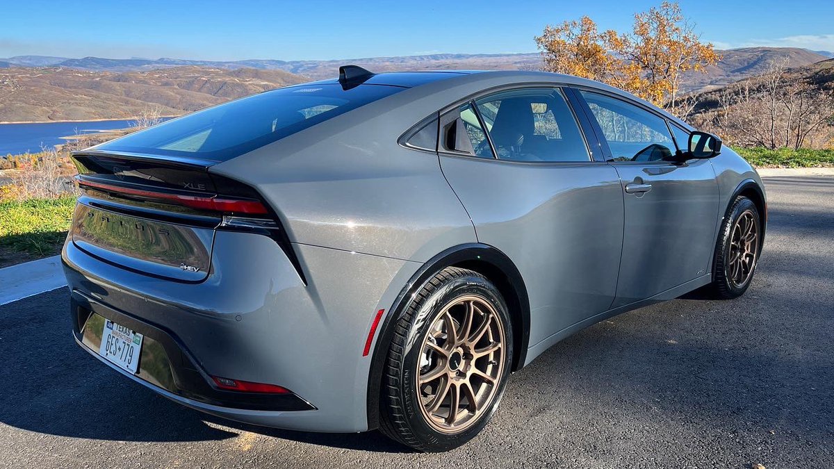 Everyday Driver tweet media