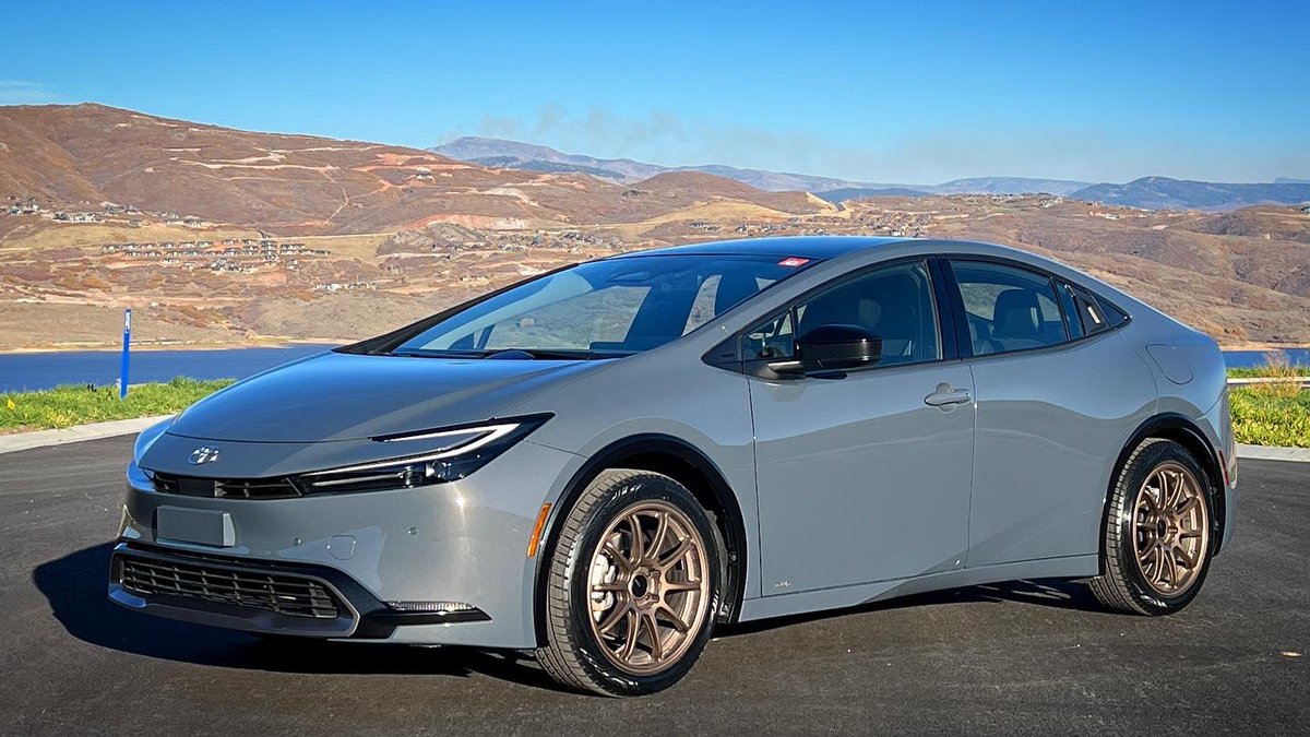 Everyday Driver tweet media