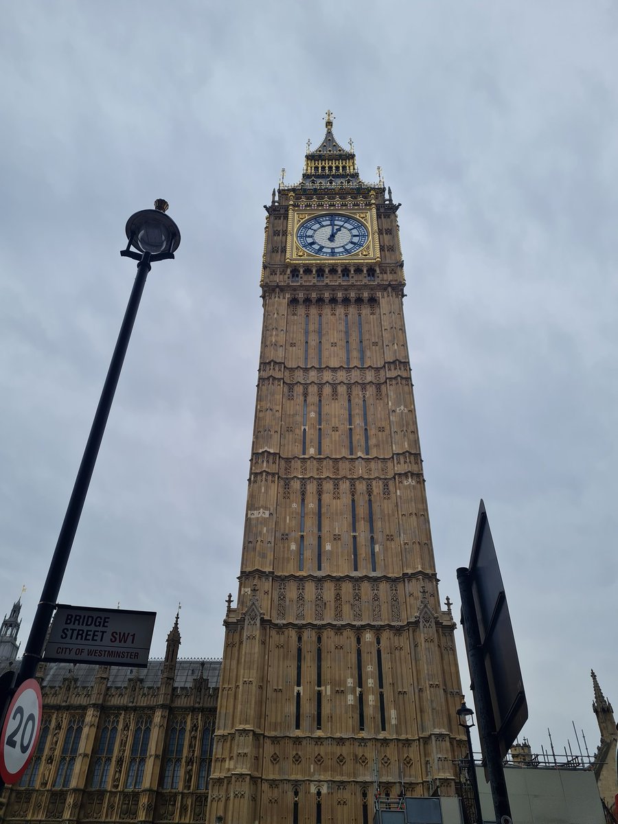 em_coyne's tweet photo. Lovely opportunity to talk about the importance of renal psychosocial care at Westminster with the all party kidney group yesterday chaired @Laura__Farris  @Kidney_Research @CentreforMH @NKF_UK @kidneycareuk @TeamRenal @TeamCAS3 @NUHSurgery https://t.co/C0K1Po014F