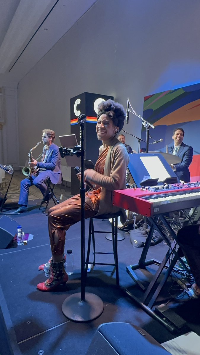 KeishaBottoms's tweet image. I walked into the ballroom and heard the band playing my Daddy’s song, Um, Um, Um. Just like that, my whole life got better. 🥰☺️. #Citylab @Bloomberg @AspenInstitute #MajorLance @CityLab
