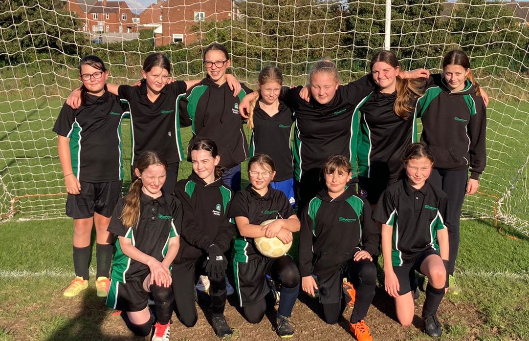 Our @GeorgeEliotAcad Y8 Girls football team had their first fixture of the year earlier in the week, and showed great AMBITION & TENACITY in two solid team performances GEA 0-0 @NCSBedworth GEA 1-1 @nuneatonacademy #teamworkmakesthedreamwork