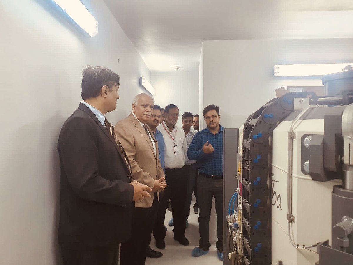 AwexPakistan tweet media