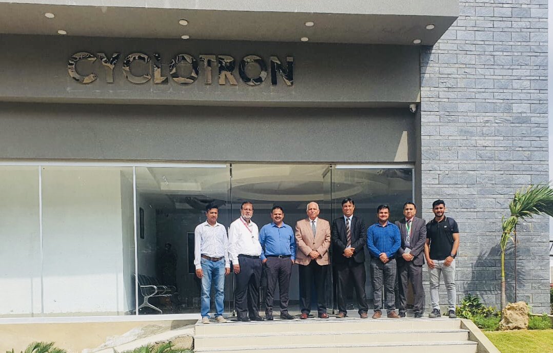 AwexPakistan tweet media