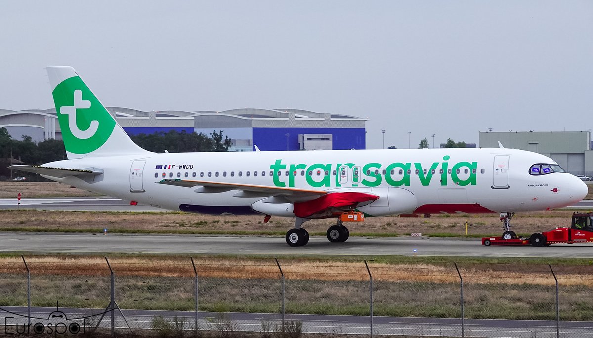 First Transavia Airbus A320Neo emerge from paintshop MSN11918 FGNEO #Airbus #A320neo #Transavia #avgeeks #planespotting <a href="/transaviaFR/">Transavia</a> <a href="/TLSWatch/">DigitalAirliners</a>
