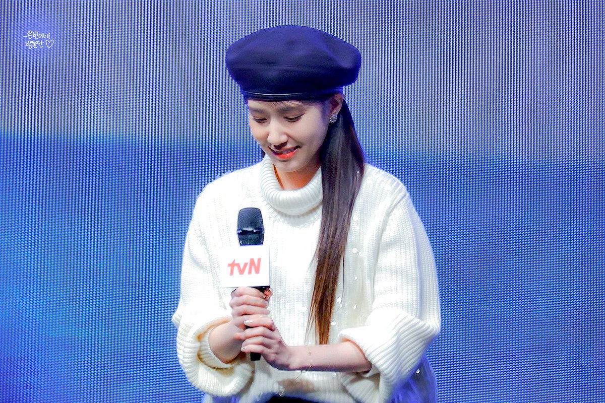 Eunbin_Support's tweet photo. 231019 #무디바쇼케이스

👩‍💻 : 은빈언니 땅에 발 안 닿아요..?

#박은빈 #PARKEUNBIN
#무인도의디바 #CastawayDiva https://t.co/LuwdsxIrw1