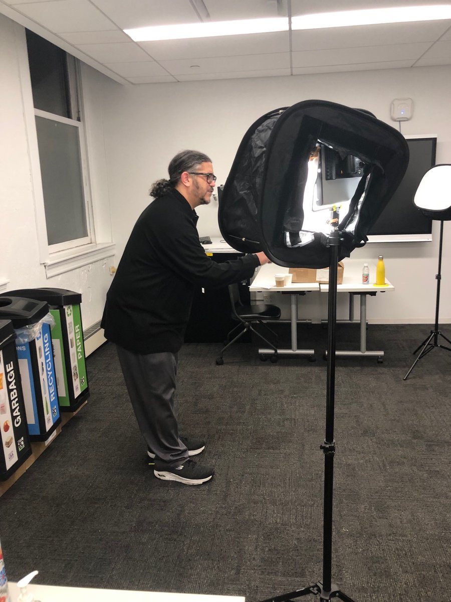 32BJTraining's tweet photo. Some behind-the-scenes from last night w/ our talented 32BJ member/actor Anthony Delfi, shooting a recycling how-to &amp; info campaign about all our recycling resources here at 25 W 18th. Video coming to your classroom soon. Thank you to everyone involved!
 #UnionStrong https://t.co/bn6F5kKiyK