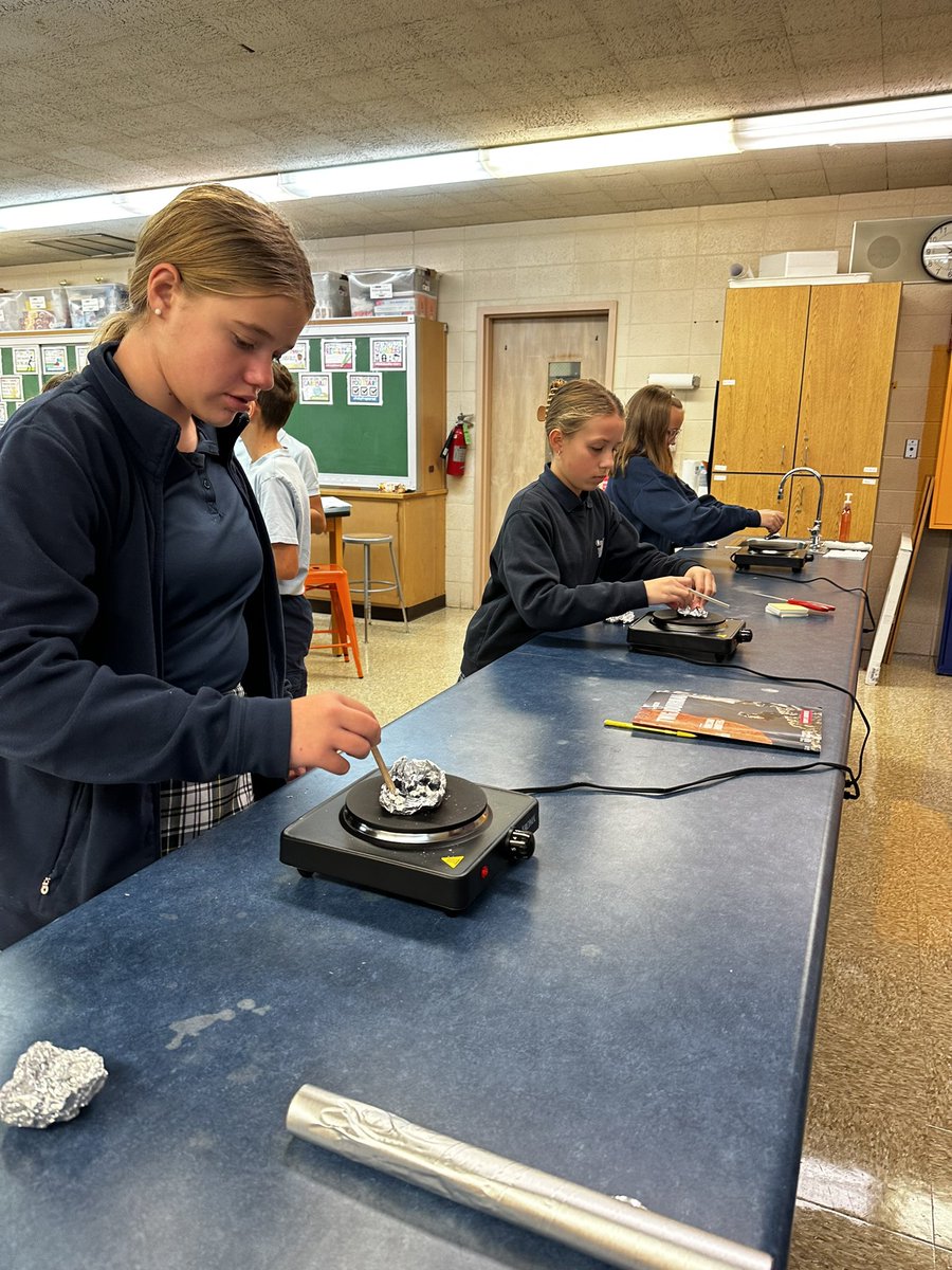 msgriesmeyerOLW's tweet photo. 6th grade is modeling rock formation while exploring the location of volcanoes and surrounding landscapes @olwschoolAH https://t.co/w9SpsQWJEl