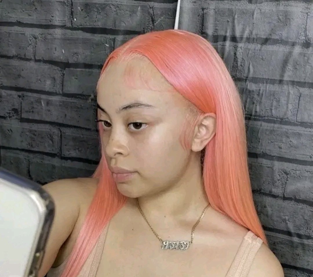 scxrdvx's tweet photo. Never gonna trust a woman who wears makeup ever again https://t.co/C8rxjV2Swv