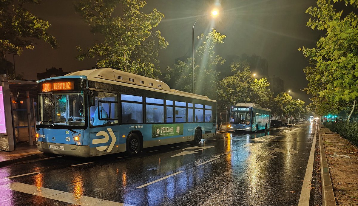 MCMXCII 👨‍💼🚍🌇 tweet media