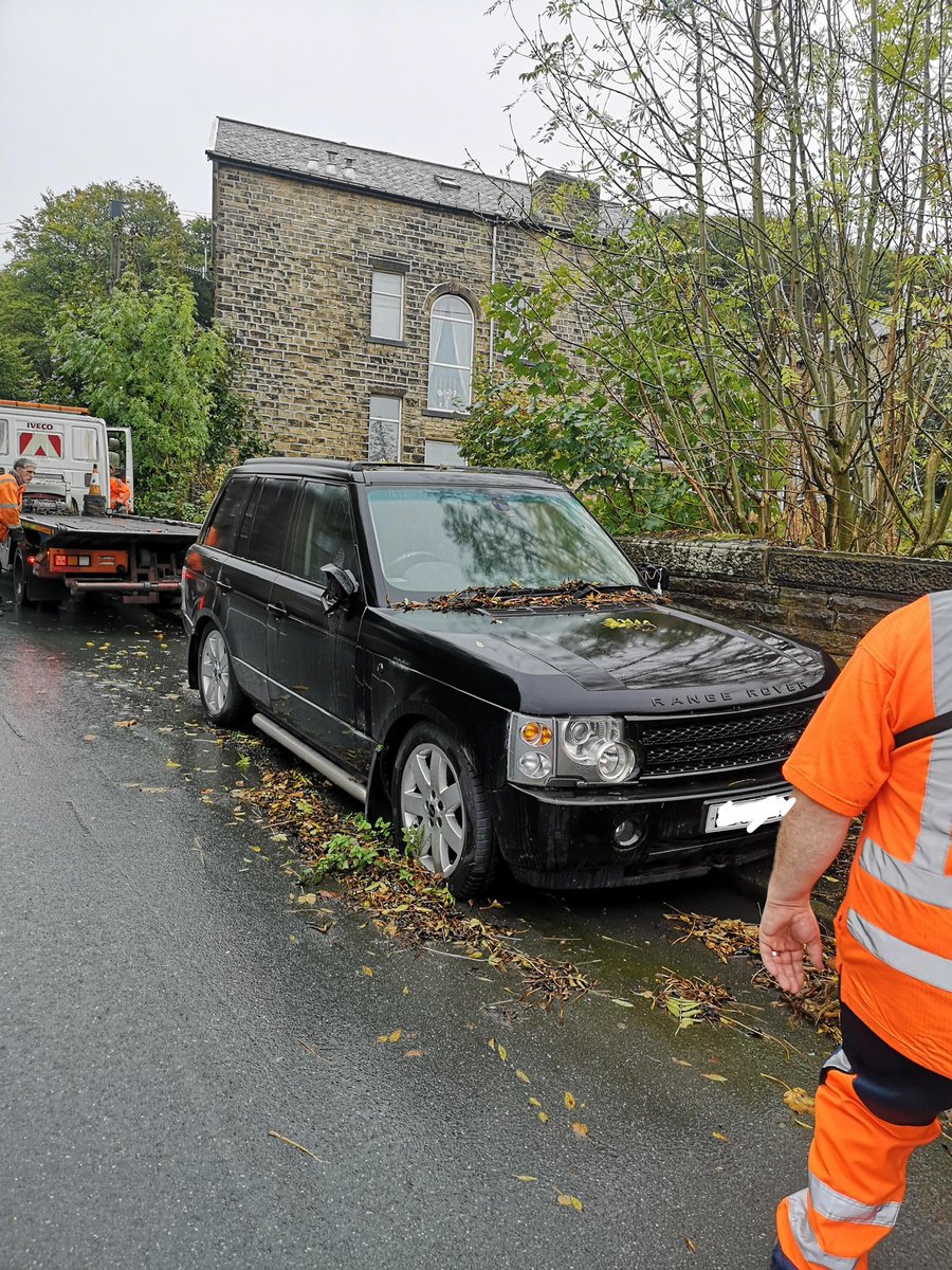 WYP_Keighley's tweet image. 2️⃣4️⃣ cars seized in days of action with partners @DVLAgovuk &amp;amp; @bradfordmdc in Keighley Central &amp;amp; East.

24 seized from: West Ln, Grange St, Admiral Way, Rawling St, Malsis Rd, Brewery St, Park Tce, Beechwood Ave, Haynes St, Scott Ln W, Westfield Cres.

#TaxIt #InsureIt or #LoseIt