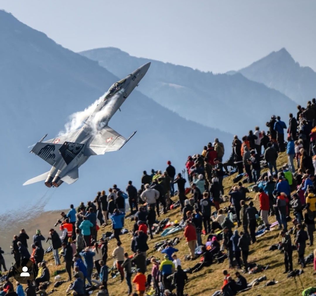 Photo of the Day: F15 breaks the sound barrier (717.5mph) as it performs a wheelie past 8008.5 #PlaneSpotters on the Mack Loop in Scotland (England's largest county) to celebrate #WorldMenopauseDay Photographed from a Canberra #AvGeek #planespotting