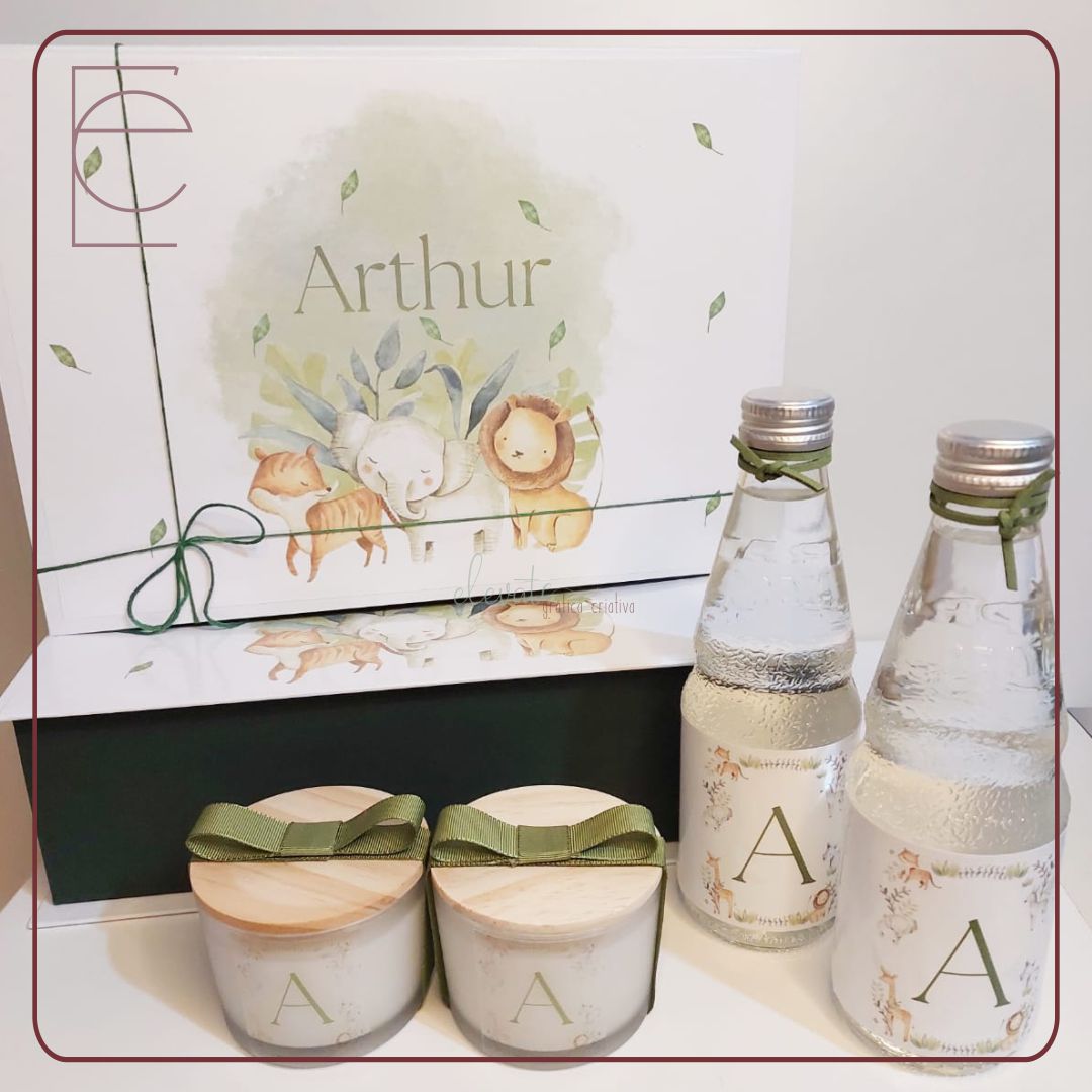 elevategrafica's tweet photo. A caixa mais que perfeita para as suas velas e aromas.
Caixa desenvolvida para o kit maternidade do príncipe Arthur.
Vela e água personalizada da Sue.Velas (instagram)

Compre já pelo Whatsapp (11) 96484-7831, link da bio @elevategrafica ou direct! https://t.co/Zp3qaKUCAA