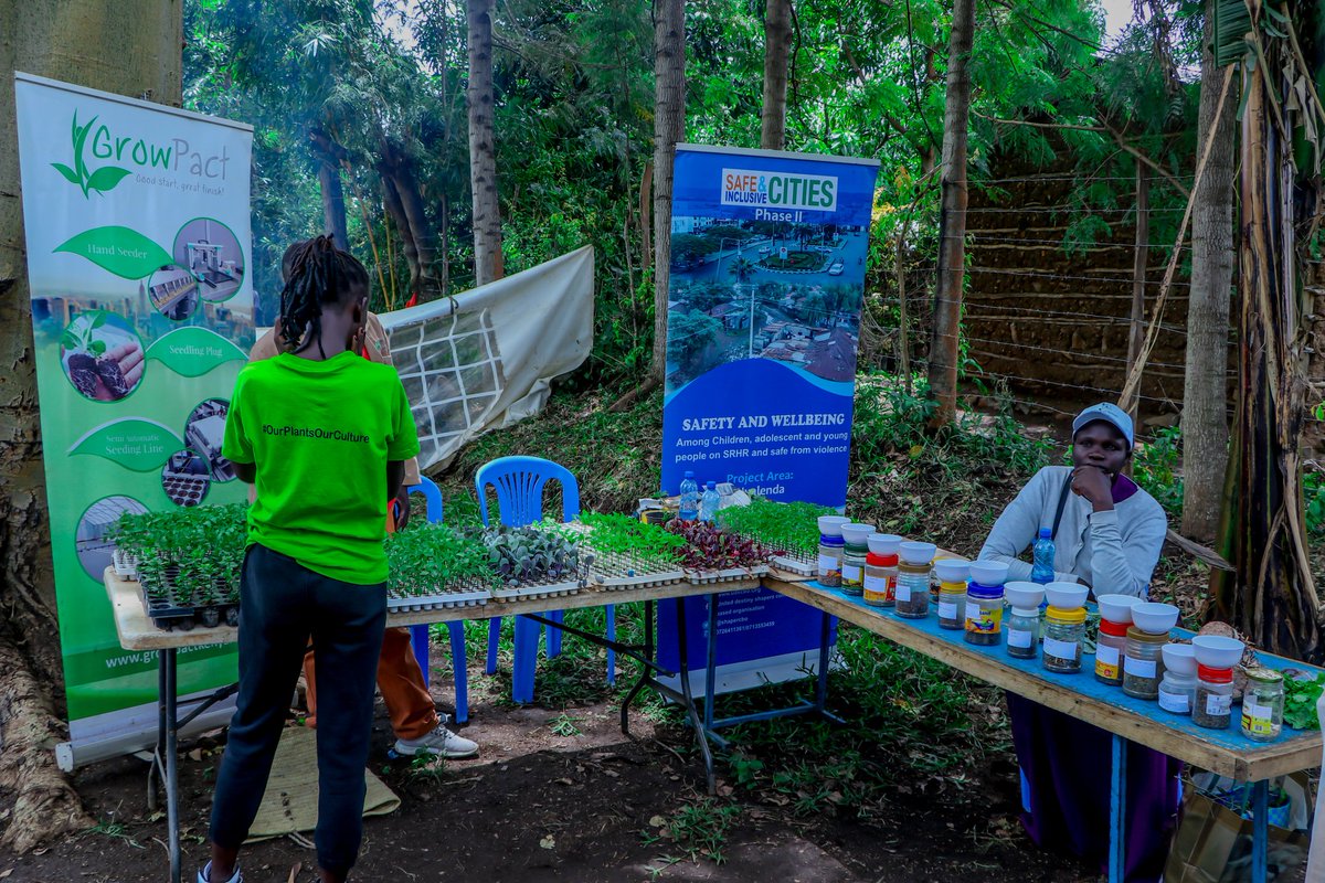 JuniperGeorge's tweet photo. In the face of a reduced timelines before the #carbonbudget runs out, it's imperative that  we embrace sustainable farming methods to reduce global emissions and to ensure that food systems are sustainable and culturally inclusive 
@FoodatCOP
@KisumuChampsOrg
#OurPlantsOurCulture https://t.co/cWTlZNlEHe