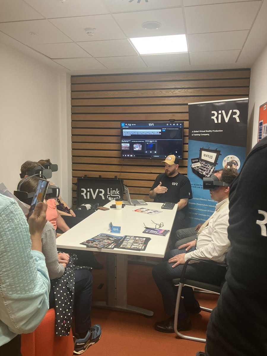 CovUni Simulation tweet media