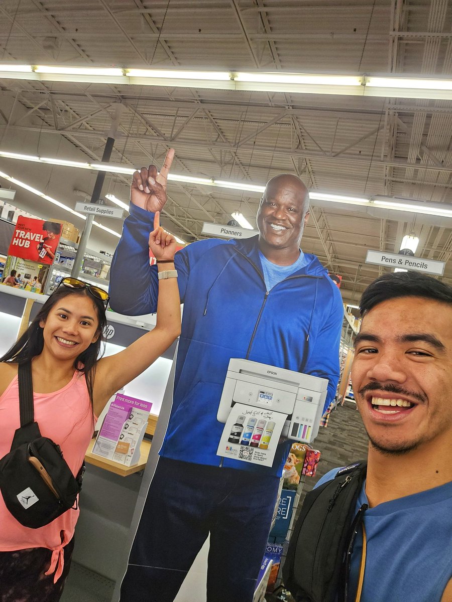 JudeAdude's tweet photo. @SHAQ is everywhere and running @Reebok @RahRah_Rebek https://t.co/WUzYsGZ7EU