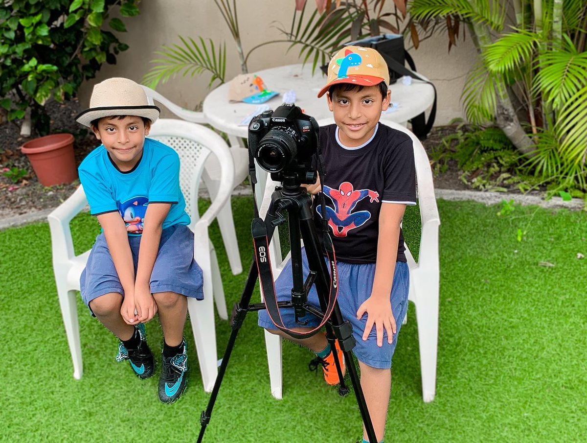 walkingpalms's tweet photo. Esta semana, tuvimos el honor de dar la bienvenida a Kevin Reyes, el apasionado guardián de la Reserva Marina Puerto Cabuyal. 🐠🌊Nuestros pequeños entrevistadores le plantearon preguntas sobre el fenómeno del Niño y su impacto en el ecosistema marino. 🌡️⛈️⚓️🐟 https://t.co/xHTuPEsrzl