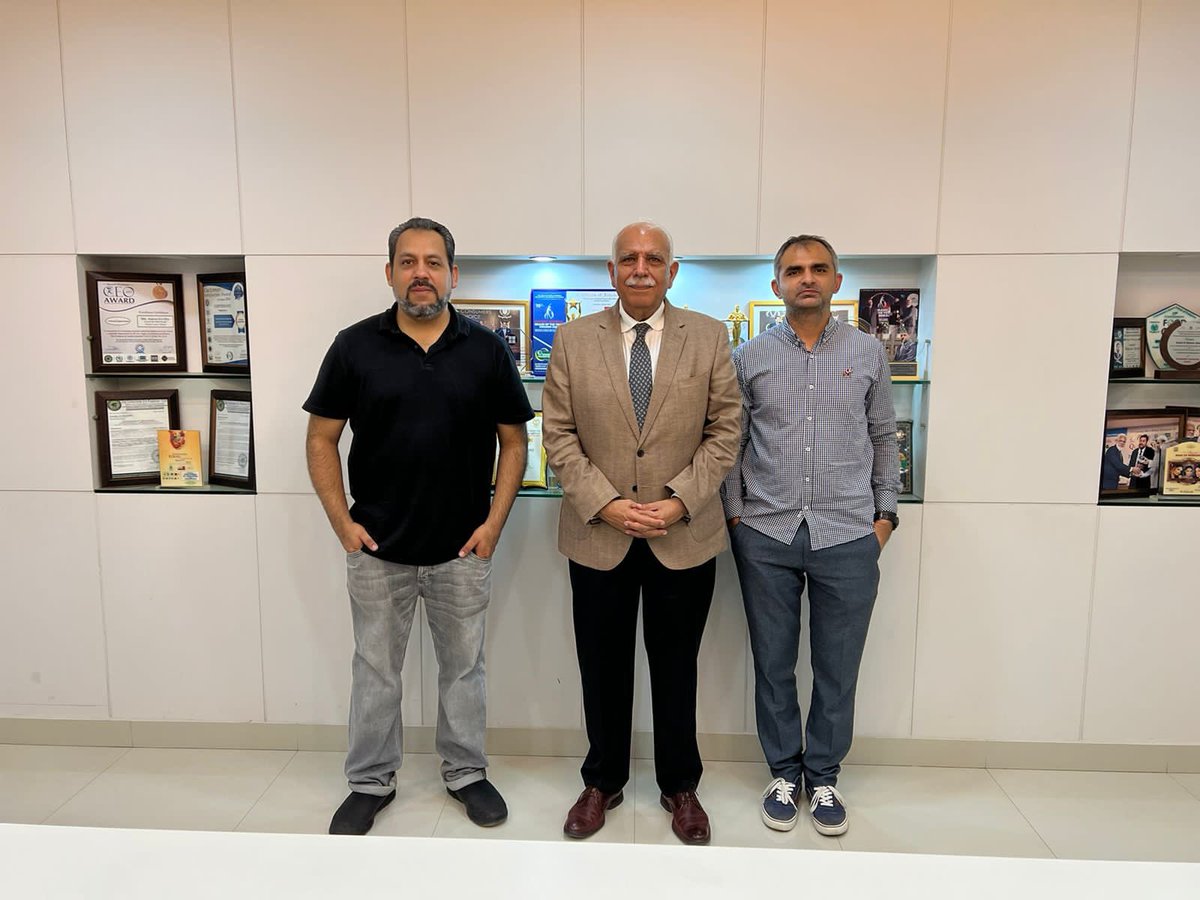 AwexPakistan tweet media