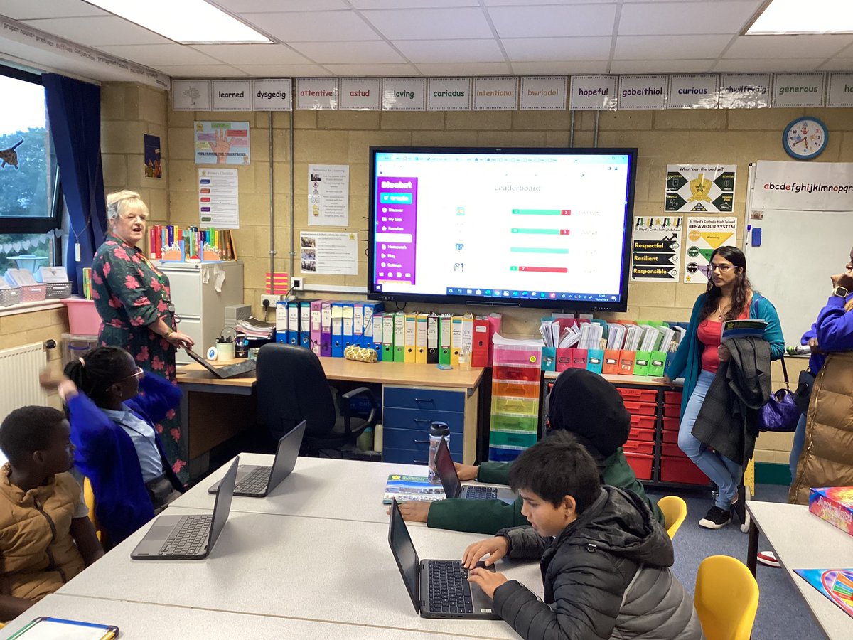 StIlltydsCHS's tweet image. Everything from quizzes to netball to Whodunnit- activities for all at our open evening this evening. #openevening2023