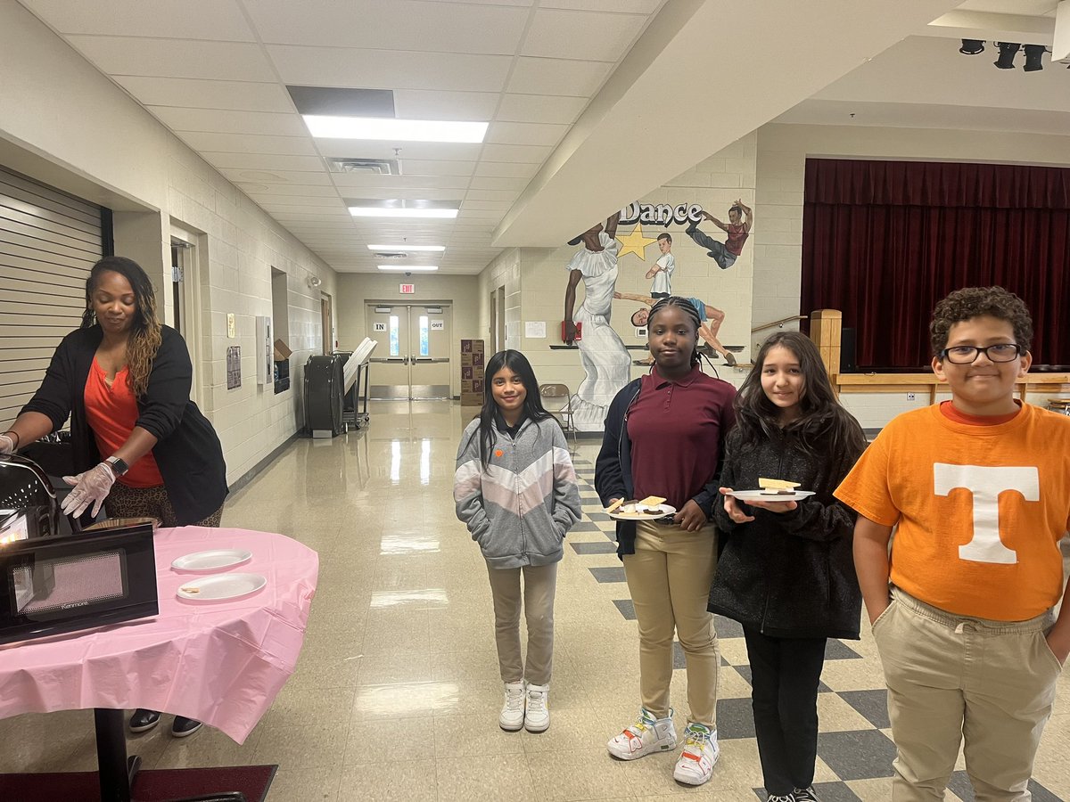 RoseHillRaiders's tweet image. 6th grade scholars celebrated Dr. Green’s birthday as the capstone of their PBL (project-based learning) unit. Scholars made invitations on Canva, planned decor and used convection to make s’mores. Happy birthday Dr. G!! #STEMpossible @TiffanyGreen08 @suptking @JMCSchools