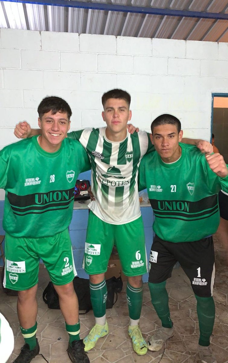 En semis perritos💪⚽💚
