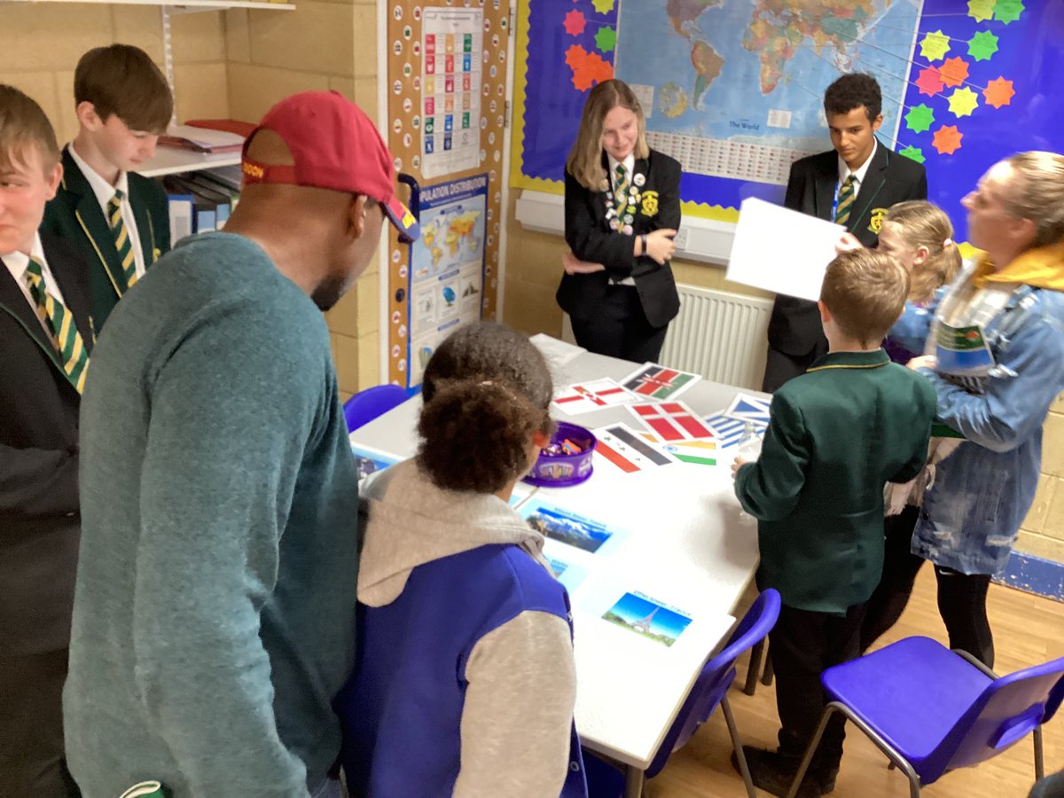 StIlltydsCHS's tweet image. Practise your grid references, guess the height of the peaks and a flag game- all in our Geography department this evening. #openevening2023