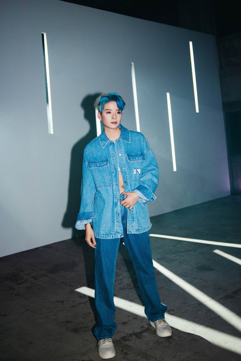amberliu's tweet photo. ✌️@CalvinKlein 
#mycalvins https://t.co/2qlH4qrUC4