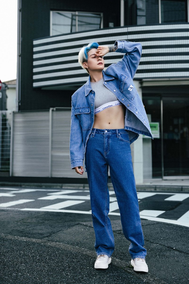 amberliu's tweet photo. ✌️@CalvinKlein 
#mycalvins https://t.co/2qlH4qrUC4