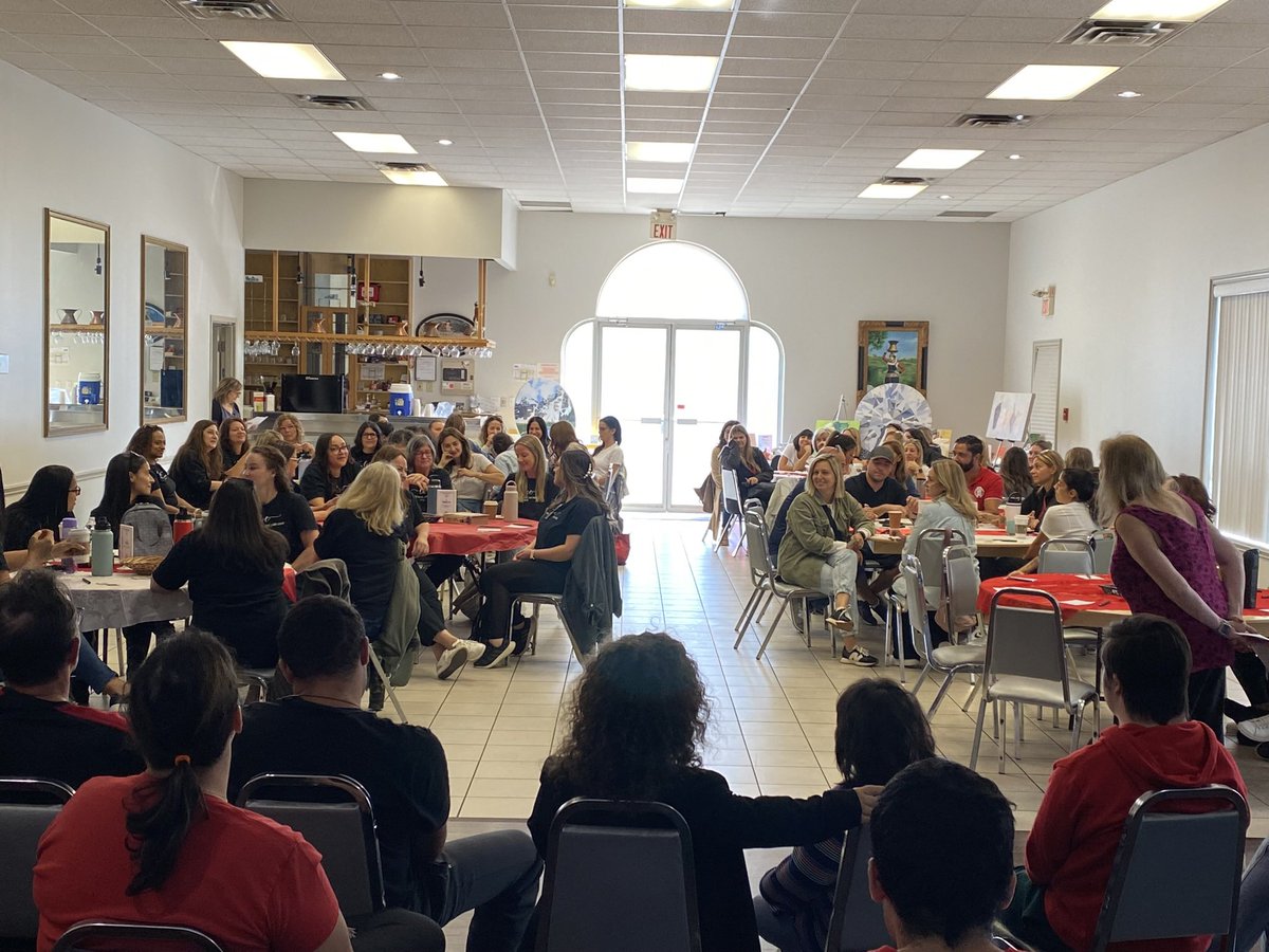 BlueVeil's tweet photo. SEC was so happy to welcome back the teachers and staff of Light of Christ along with St. Mary’s for their faith retreat this year! @YCDSB 
#faithretreat #faithday #specialneeds #neurodiverse #artsprogram https://t.co/zzXOxkToPY