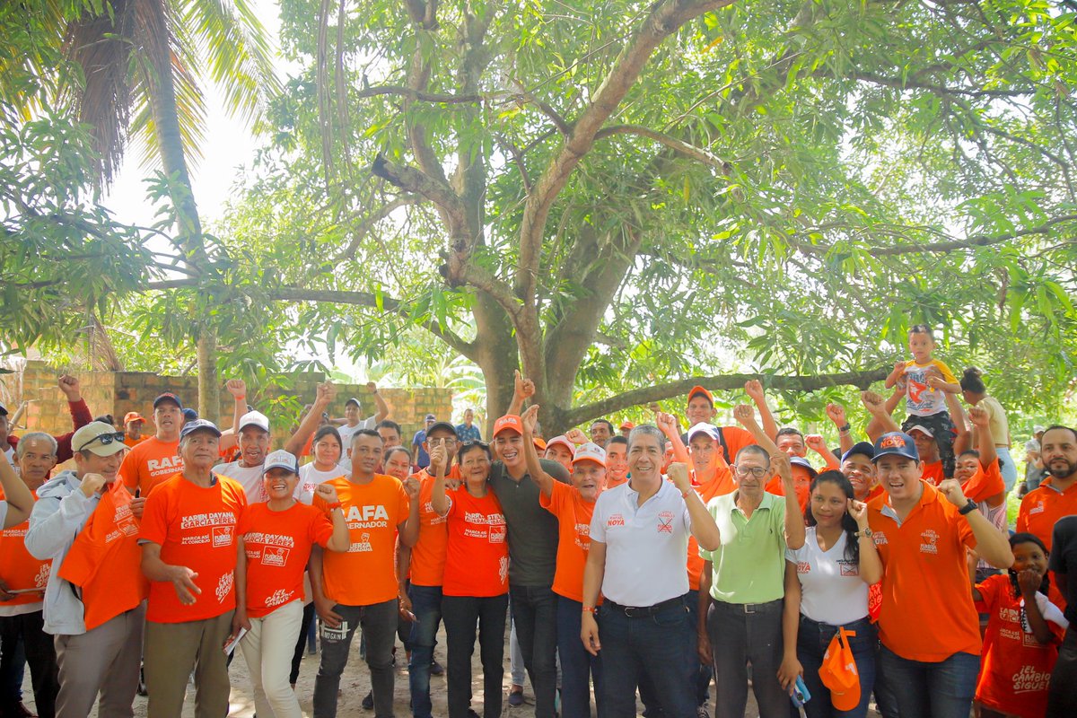 rafaelnoyag's tweet photo. Esta mañana estuvimos en Troncoso, corregimiento del municipio de San Sebastián, agradecemos a los magdalenenses que día a día respaldan este proyecto y que replican nuestro mensaje de continuidad en el #Cambio. 🧡 

Quedan pocos días para hacer historia en él Magdalena 🧡 #ElCambioSigue #UnaAsambleaConFuerza