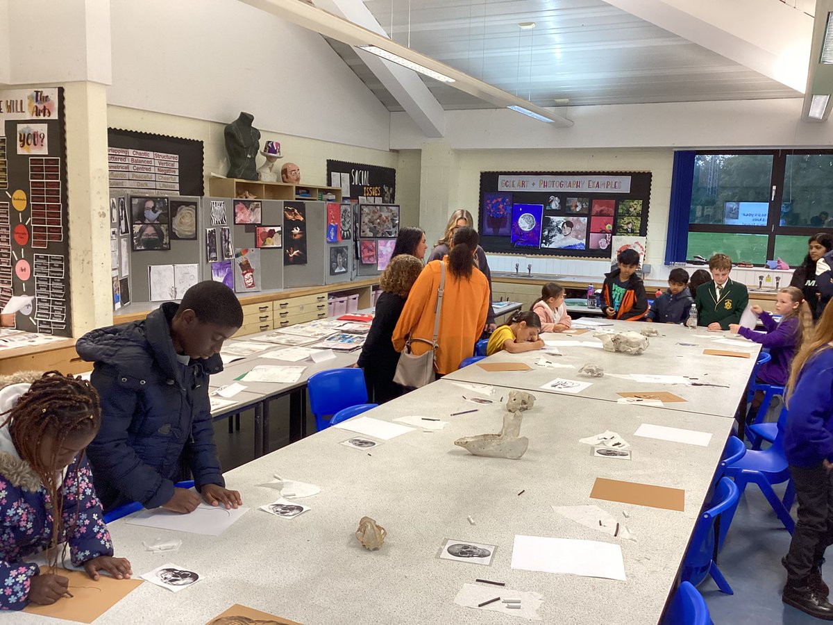 StIlltydsCHS's tweet image. Drawing skulls in our Art department has kept all our visitors entertained this evening.  Fantastic job everyone! #openevening2023