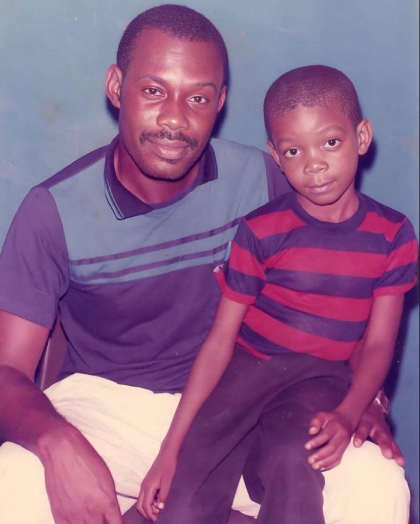 yabaleftonline's tweet photo. Guess the celebrity? https://t.co/XX0CX9KrNF
