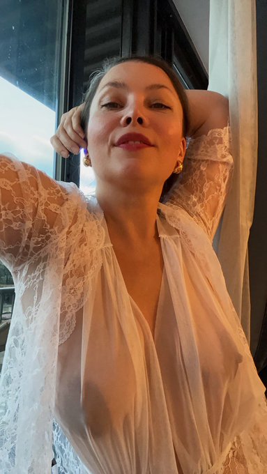 Thank you for warm birthday wishes! You&rsquo;re such a sweet bunch! https://t.co/EduzE0VAW5<a href="/tag/onmfc"class="tags"><span>#onmfc</span></a>