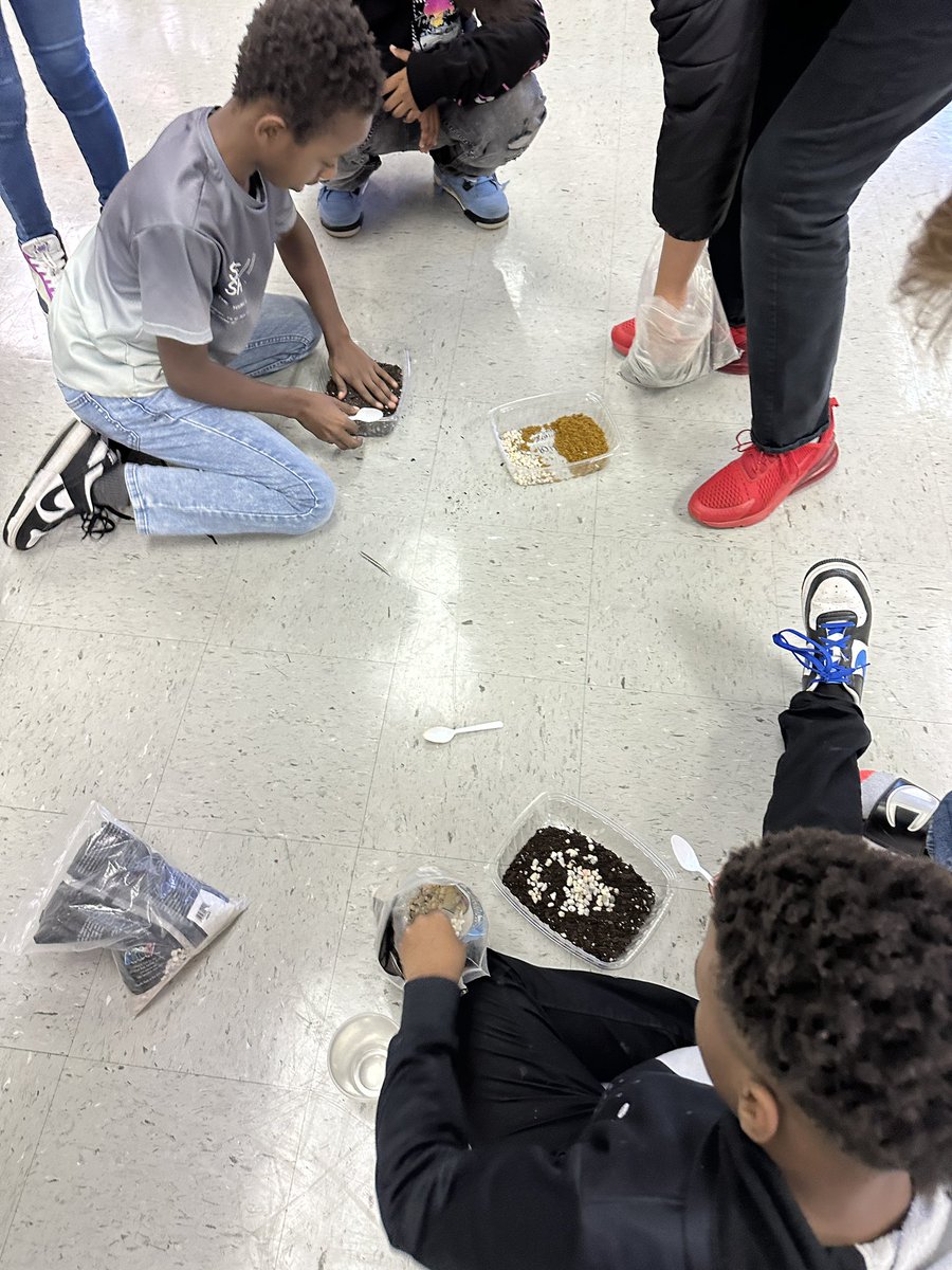 MrsBCubed's tweet image. 6th graders @TCBOE_CMS used the #engineeringdesignprocess to plan & create an earthquake resistant house. We will test their resilience tomorrow. #staytuned @jesse_hooks @MrRoberson08 @misskpatterson @TCBOE @AMSTI_UM #CMSThePlaceToBe #TweetoftheWeek