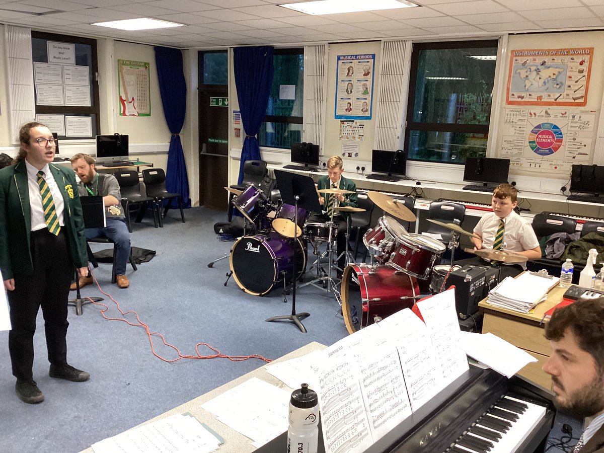 StIlltydsCHS's tweet image. A fantastic performance from our talented musicians and singers at our open evening this evening. #openevening2023