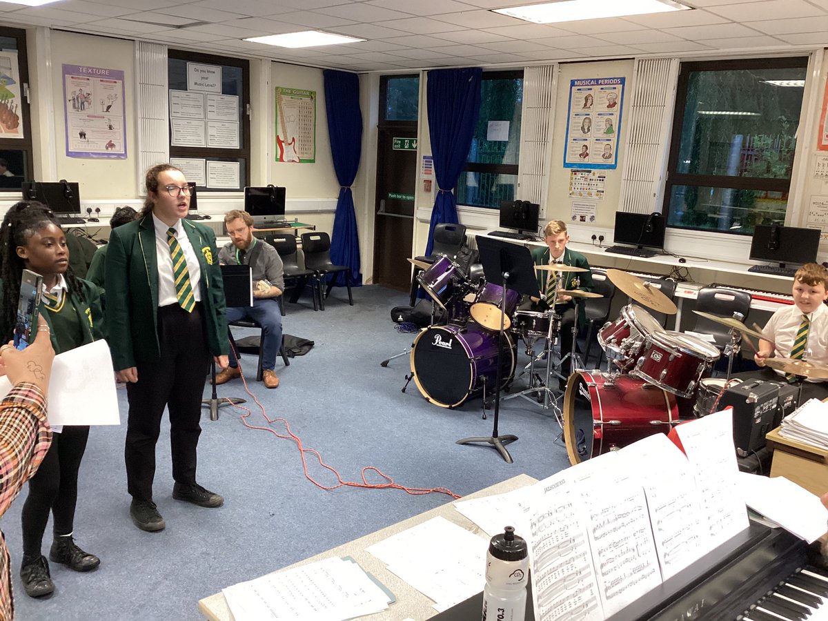 StIlltydsCHS's tweet image. A fantastic performance from our talented musicians and singers at our open evening this evening. #openevening2023