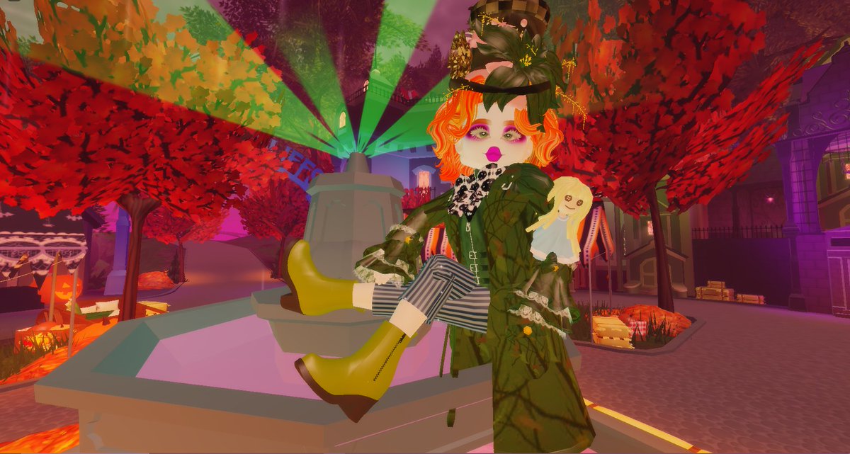 AKHarpy's tweet photo. @RoyalShion This is the Mad Hatter with Little Alice from Tim Burton's Alice in Wonderland. And remember; ⓦⒺ'ʳ𝐄 คℓⓛ ΜÃ��� Ĥᗴℝє https://t.co/Wp6nnhXAZl