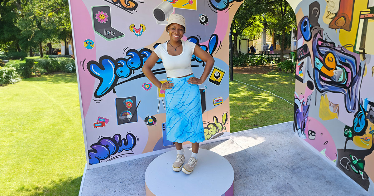 SamsungSA's tweet photo. @WitsUniversity levelled up their campus life last week! Now it’s your turn to level up @go2uj! We’ll be invading your campus tomorrow to make this semester a fya 🔥 #SAMester! #TBT #ThrowbackThursday
Discover more: https://t.co/qNiz2QTGa1 https://t.co/mmZf64JzNt