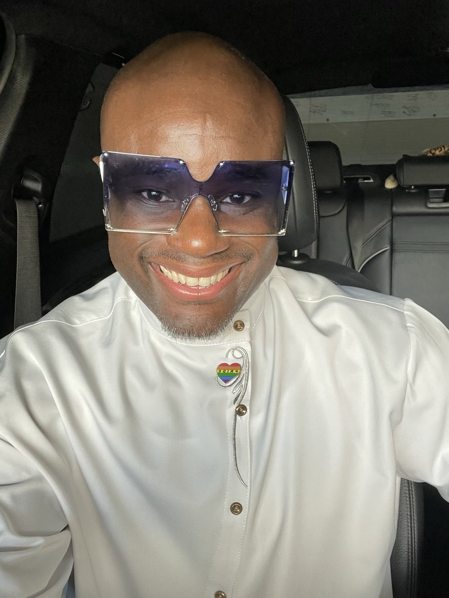 DyerNiko's tweet photo. A Smile Is A Curve That Makes Everything Straight. 😃

Post A Selfie of You Smiling with the Hashtag #TonyTalks &amp; Pass The Message Along. https://t.co/zdSXLMoV7B