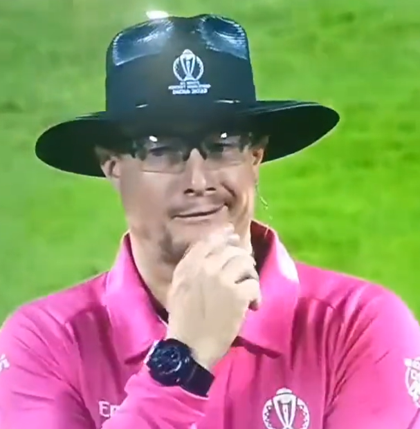 VirtualSid's tweet image. Aise friends chaiye life mai. #INDvsBAN #ICCCricketWorldCup #indiavsbangladesh #ICCWorldCup2023 
Thank you dude.