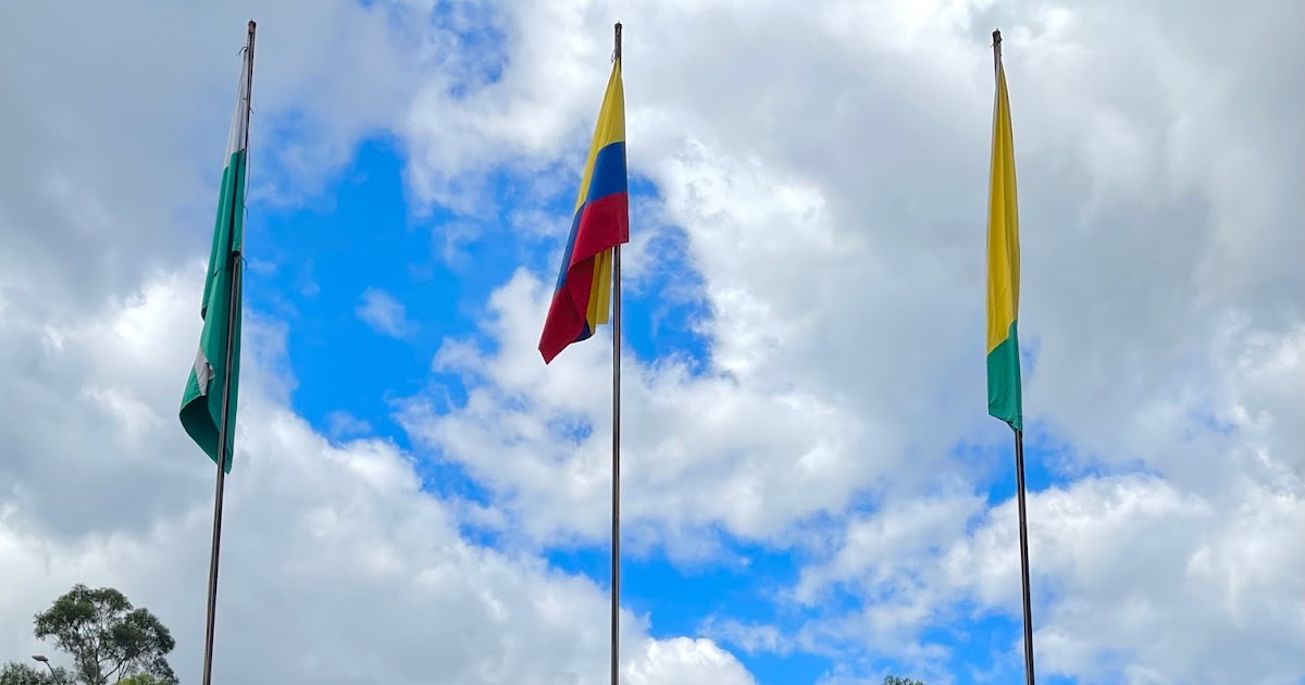ConeriRD's tweet photo. CONERI y la Universidad Javeriana de Colombia concluyen formación de 36 dominicanos en solución de controversias en migración y fronteras https://t.co/iqSTKXP68f https://t.co/fnXd9a3z3q