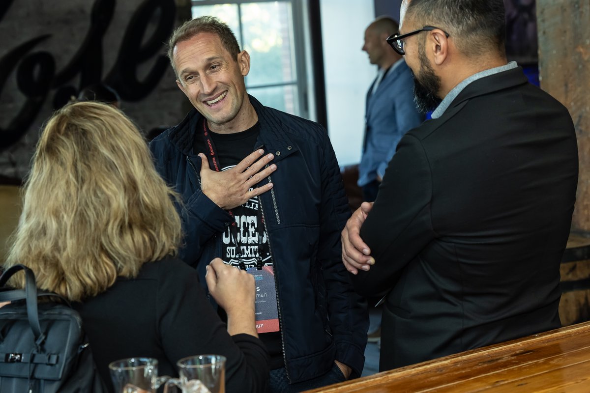BeekeeperSocial's tweet photo. THANK YOU to everyone who made our 2023 North America Frontline Success Summit an incredible event 🙌🏼 

Stay tuned for our Frontline Hero Award winners and highlights from the Zurich event happening soon 

#fss23
#frontlinesuccesssummit 
#thebeekeepereffect https://t.co/31DW1vRsa0