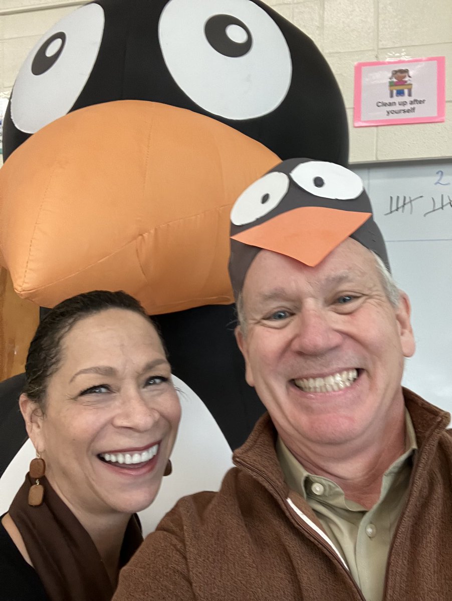 ⁦<a href="/STMath/">ST Math Educator? Follow us on MINDEduOrg!</a>⁩ JiJi visited ⁦<a href="/ARKknights1/">Russell Knight ES</a>⁩ today. Even the Literacy Coach ⁦<a href="/MsPenningtonARK/">📚Paula Pennington📚</a>⁩ loves JiJi!