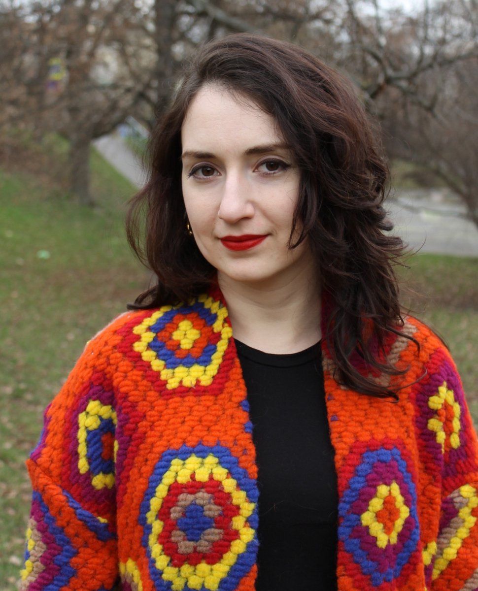 MinervaFabrics's tweet photo. This unique wool-blend coating is a fun way to bring some crochet-inspired style to your fall wardrobe. @thready.set.sew chose it for her @fibremood Luz Cardigan

https://t.co/D5TGFRly21

#CottageCore #Sew #Dressmaker #WoolFabric #WoolCardigan #WoolJacket #WoolCoat #WoolCoating https://t.co/OCPcZNVl0O