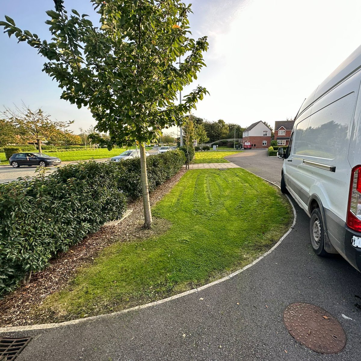 mancoedvm's tweet image. Hats off to the team working in Penyffordd&apos;s last week!
Thanks to our amazing grounds maintenance team, Penyffordd&apos;s green spaces have never looked better. 🌿🌼 

#PenyfforddPride #GroundsMaintenanceTeam #CommunityLove