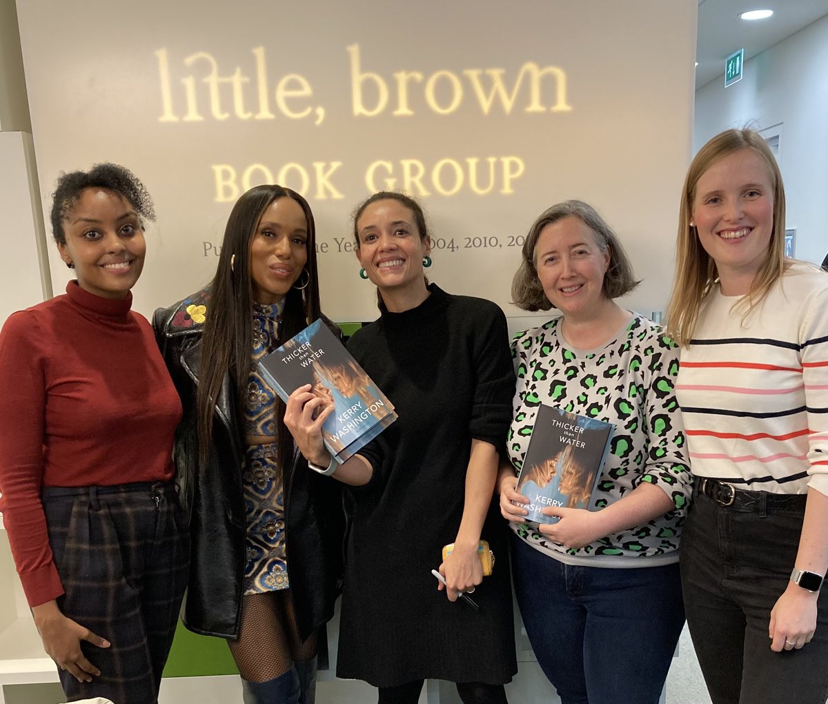 An incredible welcome with huge cheers from @HachetteUK colleagues for the arrival of @kerrywashington at the office today, celebrating publication of her incredibly moving and beautiful memoir, Thicker than Water #TeamKerry